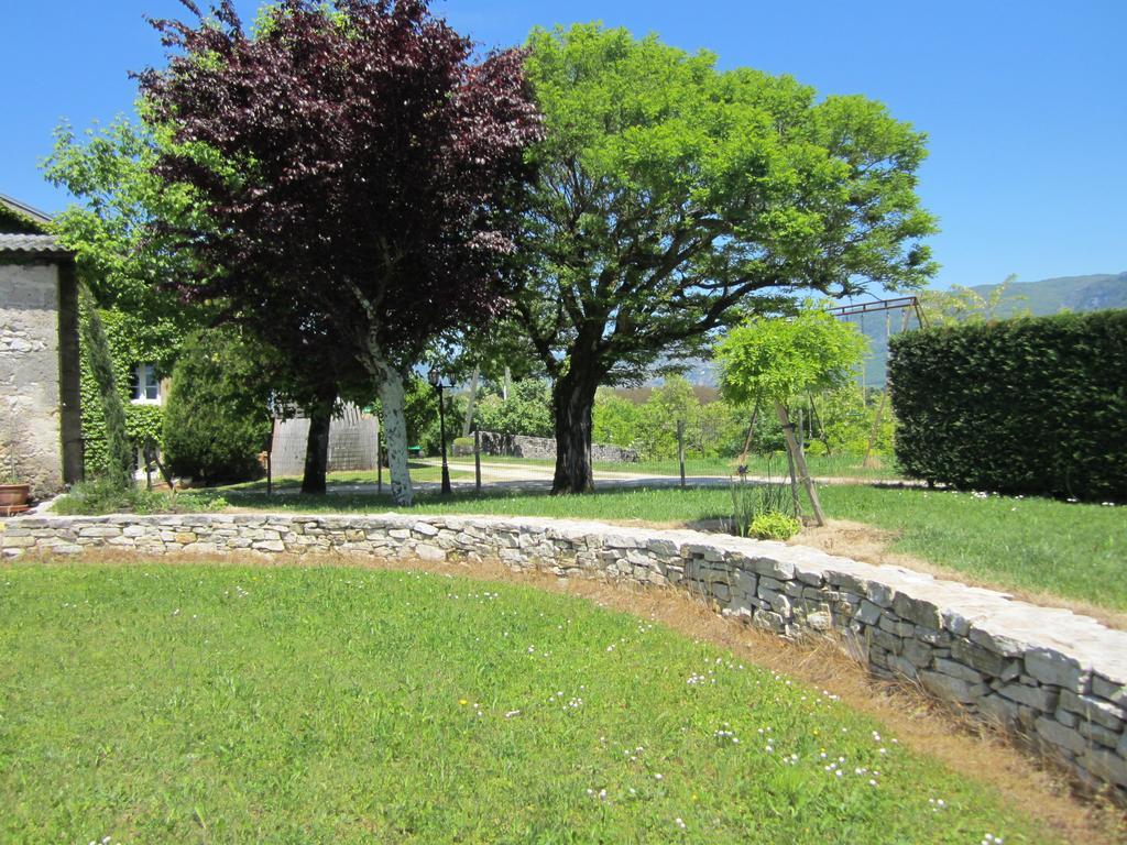 Gite De Fontepaisse Villa Saint-Jean-en-Royans Exterior photo